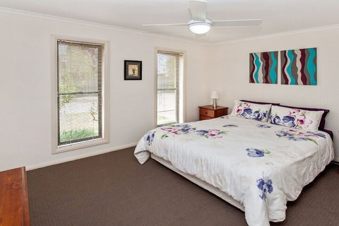 Ulmara 2 - Accommodation NSW 5