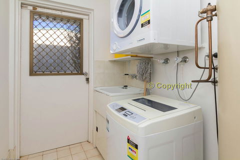 Acacia Kingscliff Town Holiday Apartment - Accommodation NSW 2