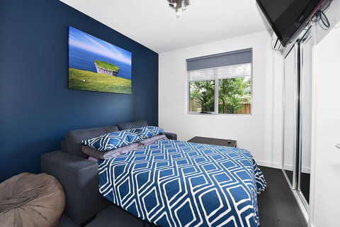 Close To Airport City & Shops - Accommodation NSW 6