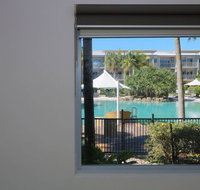 Lagoon Pool 2 Bedroom Spa Suite - Accommodation NSW