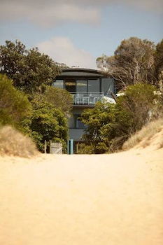 Beach House 2 - Tura Beach - Accommodation NSW 3