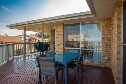 'Carnook House' Tura Beach - Accommodation NSW 6