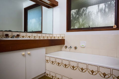 Meltemi Unit 4 Tura Beach - Accommodation NSW 6