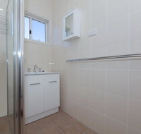 Pacific Units Unit 2 94 Magnus Street - Accommodation NSW