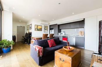 TALIA, 1BDR Carlton Apartment - Accommodation NSW 0