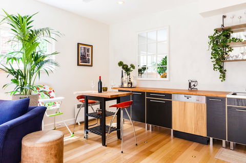 VERA, 1BDR South Melbourne Apartment - Accommodation NSW 5
