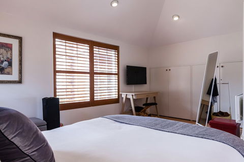 VERA, 1BDR South Melbourne Apartment - Accommodation NSW 0