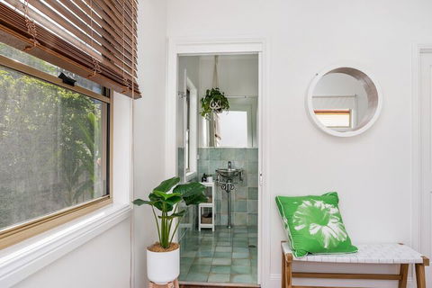 Barefoot Lane - Accommodation NSW 3