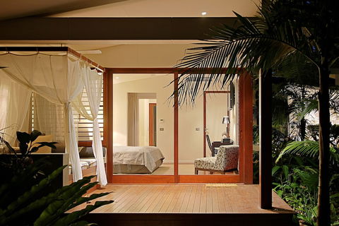 Barefoot At Broken - Accommodation NSW 4