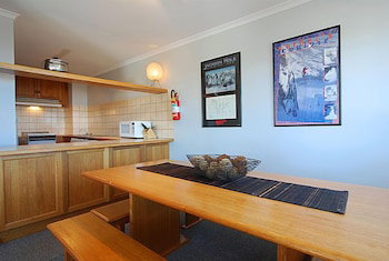 Lawlers 19 - Accommodation NSW 2