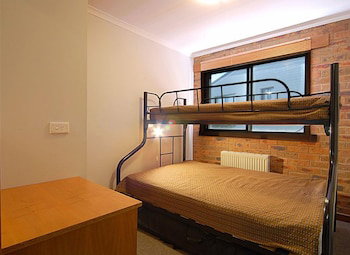 Lawlers 19 - Accommodation NSW 3
