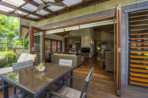 Pure Magnetic Villa 4 - Accommodation NSW 4