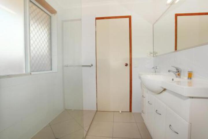 Yaroomba QLD Accommodation NSW