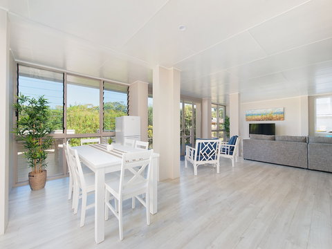 Bamboo Bay At Fingal Bay - Accommodation NSW 3