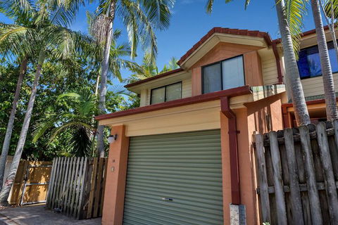 A PERFECT STAY - Mahogany Lodge - Accommodation NSW 5