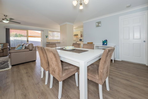 Pebble Pde 1 / 14 Fingal Bay - Accommodation NSW 0