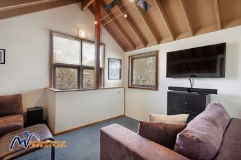 Kirwin - Accommodation NSW 2