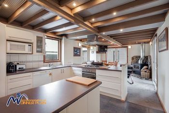Kirwin - Accommodation NSW 4