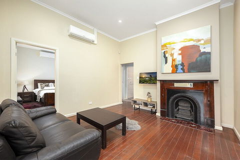 Villa Carlingford - Accommodation NSW 2