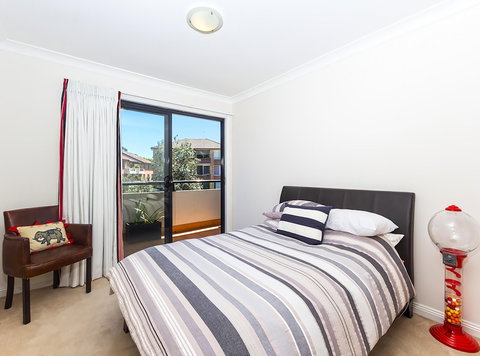 BONDI BEACH RETREAT (016i) - Accommodation NSW 4