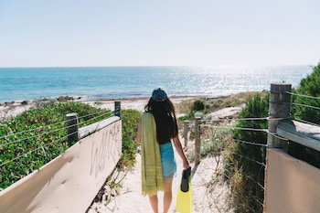 Sun Studio At Quinns Beach - Accommodation NSW 1