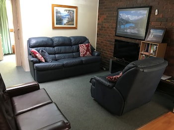 Kalamunda 2 - Accommodation NSW 0