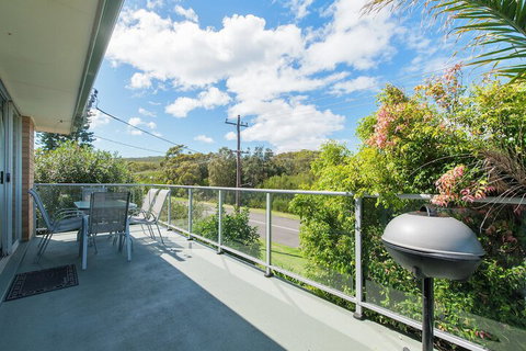 Surfair Unit 1 / 24 Marine Drive - Accommodation NSW 2