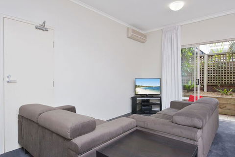Zenith Studio Unit 4 / 10 Messines Street - Accommodation NSW 2