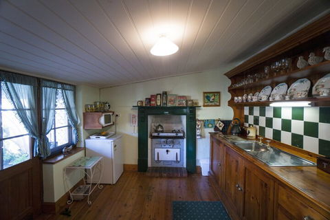Sarahs Cottage - Accommodation NSW 1