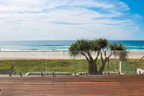 Hedges Avenue Beach House - Accommodation NSW 3