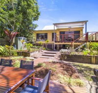 CABARITA BEACH BLISS HOLIDAY HOME on the LAKE - Accommodation NSW