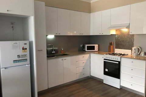 Morisset Serviced Apartments - Accommodation NSW 7