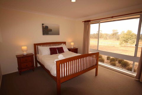 Verona Vineyard Cottage - Accommodation NSW 3