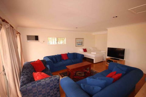 Verona Vineyard Cottage - Accommodation NSW 4