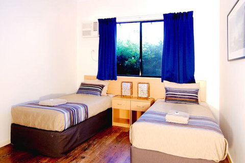Cable Beach Apartments - Accommodation NSW 2