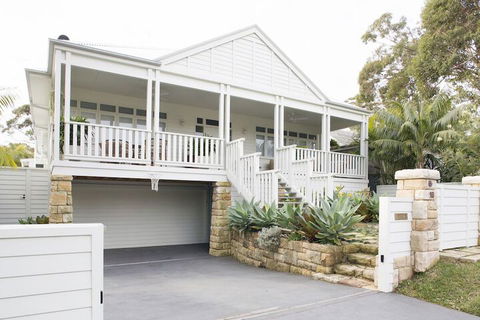 A PERFECT STAY - Coonanga Beach House - Accommodation NSW 1