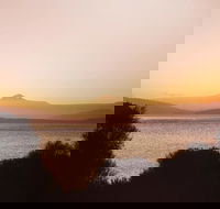 Manfield City Waterfront View Cottage - Accommodation NSW