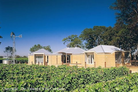 Yalumba Menzies Retreat - Accommodation NSW 0