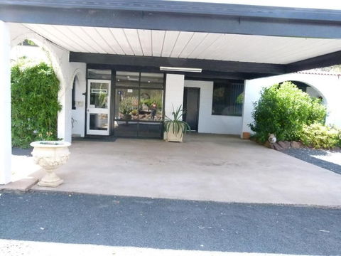 Azalea Motel - Accommodation NSW 2