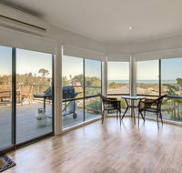 The Bach - Accommodation NSW