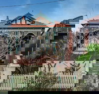 Stunning Inner City House Close to Fish Market - Accommodation NSW