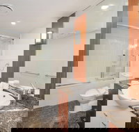 Deluxe Chevron Renaissance - Accommodation NSW