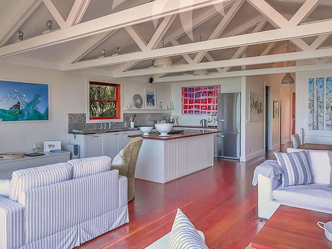 Barefoot On Blueys - Accommodation NSW 2