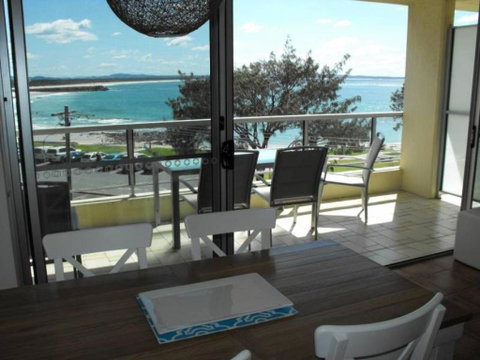 Beachpoint Unit 202 28 North Street - Accommodation NSW 6