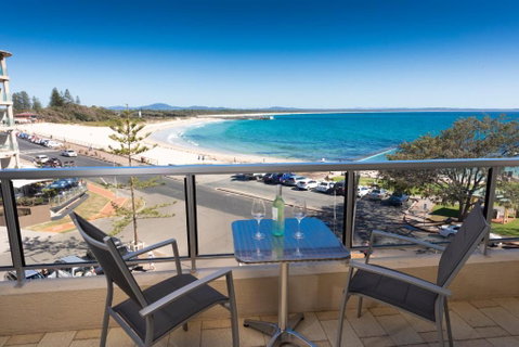 Beachpoint Unit 303 28 North Street - Accommodation NSW 4