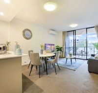 Charming  Spacious Living in a Serene Location - Accommodation NSW