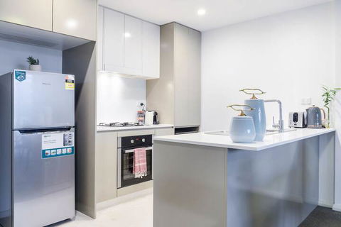 Charming & Spacious Living In A Serene Location - Accommodation NSW 2