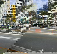 Broadbeach Private Apt with CHA - Accommodation NSW