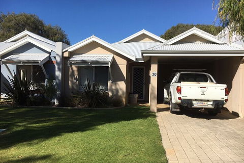 Geographe Bay Apartment - Accommodation NSW 2
