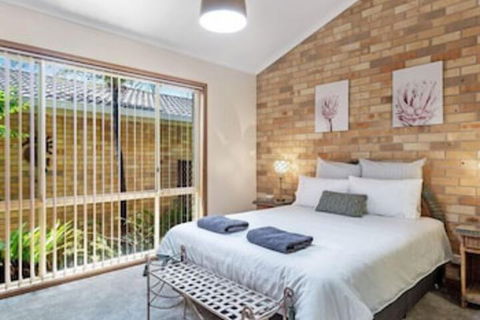 Life's A Beach At Shoal Bay - Accommodation NSW 5